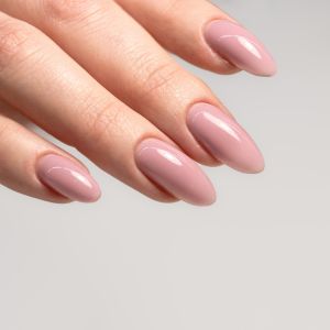 Μανικιούρ: 3 σχήματα νυχιών που θα είναι trending τον φετινό χειμώνα