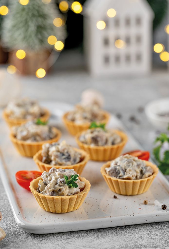 Ταρτάκια με μανιτάρια, φέτα και αρωματικά