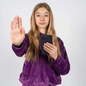 Έφηβοι: Πώς προλαβαίνουμε επικίνδυνες συμπεριφορές;