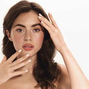 Χείλη: 3 top lip looks από μια αγαπημένη makeup artist των stars