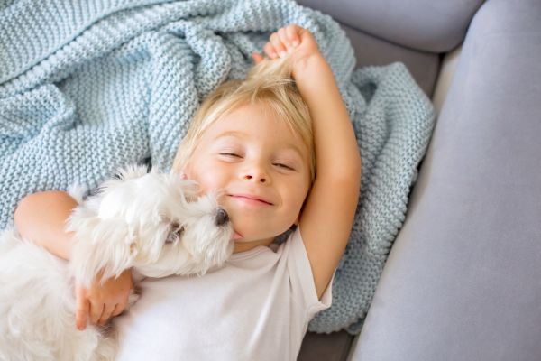 Τι κοινό έχει ένα κουτάβι με ένα νήπιο; | imommy.gr