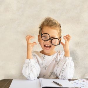 Παιδιά και άγχος: Τα σημάδια που δεν πρέπει να αγνοούμε