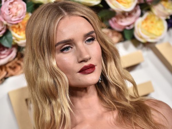 Rosie Huntington-Whiteley: Τα μυστικά του skincare της | imommy.gr