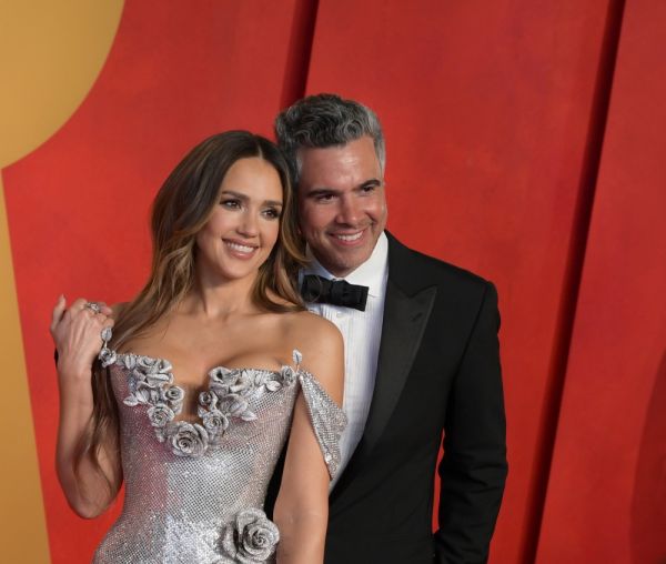 Χωρίζουν Τζέσικα Άλμπα & Κας Γουόρεν: Τι γίνεται με την επιμέλεια; | imommy.gr