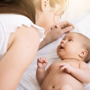 Αποκατάσταση μετά τον τοκετό: Έτσι θα νιώσετε ξανά καλά με τον εαυτό σας