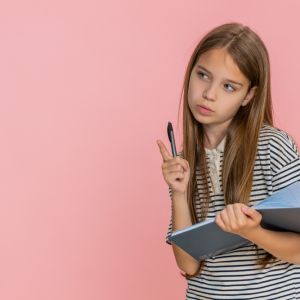 Προσοχή: Γιατί είναι τόσο δύσκολη για τα σημερινά παιδιά;