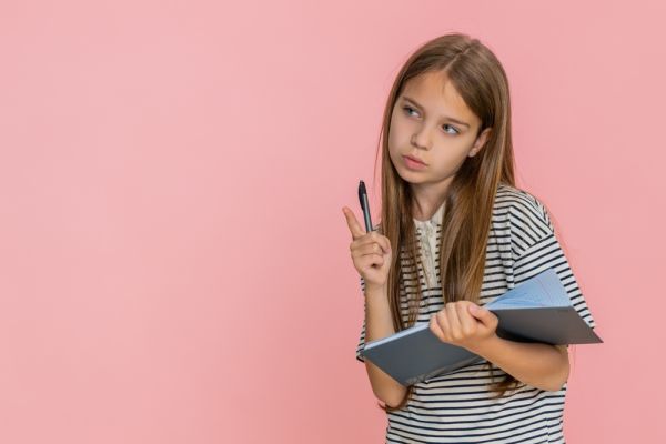 Προσοχή: Γιατί είναι τόσο δύσκολη για τα σημερινά παιδιά;