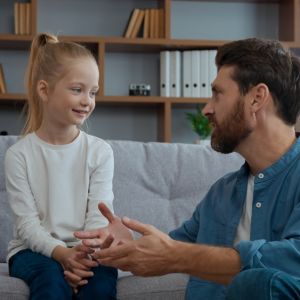 Παιδιά: Ρωτήστε τα & ακούστε τα πραγματικά- Kάθε «γιατί» μας, μετράει