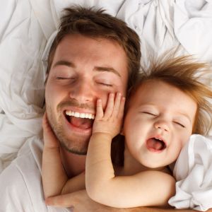 Μπαμπάδες: Τι τους συνδέει πιο πολύ με το παιδί;