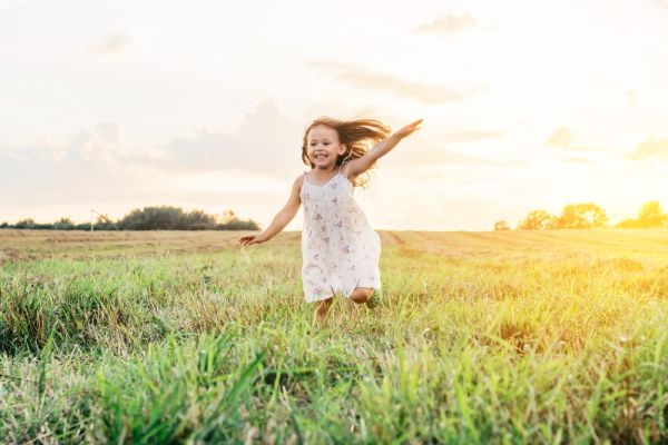 Free-range parenting: Μπορεί λίγη περισσότερη ελευθερία να κάνει καλό στα παιδιά; | imommy.gr