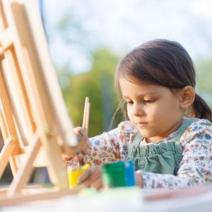 Η φύση ως καμβάς: Δημιουργικές δραστηριότητες που θα λατρέψουν τα παιδιά