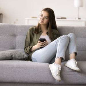 Smartphones: Πώς συνδέονται με εφηβικές διατροφικές διαταραχές;