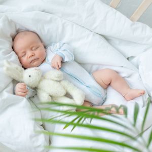 Ύπνος: Γιατί τα μωρά ξυπνούν τη νύχτα; Τι είναι φυσιολογικό τους πρώτους μήνες