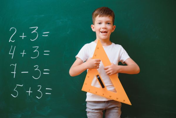 Μαθηματικά: Γιατί είναι πιο δύσκολα για κάποια παιδιά; | imommy.gr