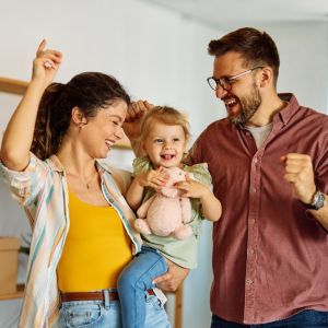 Ποια είναι τα βασικά στυλ γονεϊκότητας και πώς επηρεάζουν την ανάπτυξη των παιδιών;