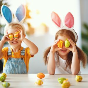 Πάσχα: Γεμίστε το σπίτι με φως, γέλια & αναμνήσεις…