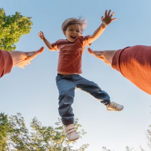 Είναι καλό να λέμε στα παιδιά πως θα καταφέρουν τα… πάντα;