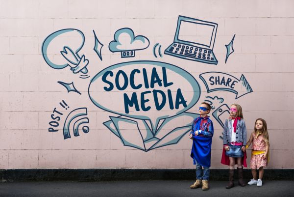 Κενά στις εφαρμογές επαλήθευσης ηλικίας – «Χάκαραν» μέσα σε δύο λεπτά την πλατφόρμα της ΕΕ | imommy.gr