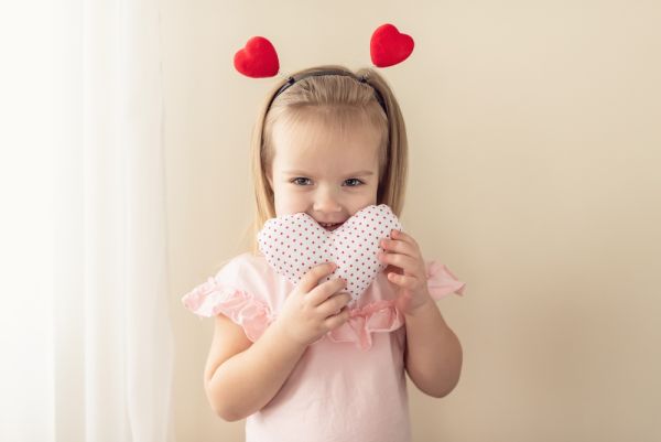 Πώς να μάθουμε στα παιδιά να λένε “ευχαριστώ” & “συγγνώμη”