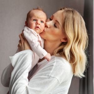 «Mom Brain»: Πώς αλλάζει η μητρότητα τον εγκέφαλο;