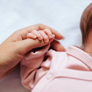 Το πρώτο άγγιγμα: Το μωρό εξερευνά τον κόσμο μέσω της αφής