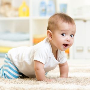 Μωρό: Τα πρώτα σημάδια ανεξαρτησίας