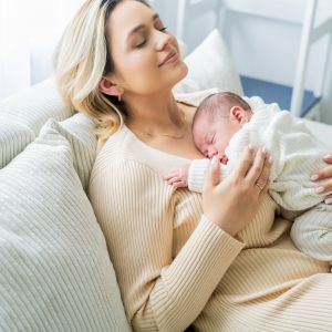 Νεογέννητο: Πόσο διαρκεί αυτό το κρίσιμο στάδιο; Ποια είναι τα ορόσημα;