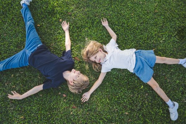 Πως ενισχύουμε την κοινωνικότητα του παιδιού σε έναν ψηφιακό κόσμο; | imommy.gr