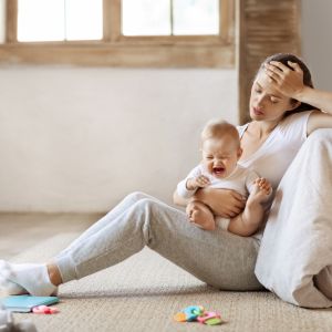 Η περίοδος PURPLE crying: Γιατί το μωρό κλαίει τόσο πολύ;