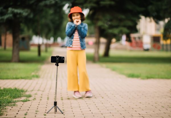 Social Media: Πώς θα εφαρμοστεί η απαγόρευση χρήσης σε παιδιά | imommy.gr