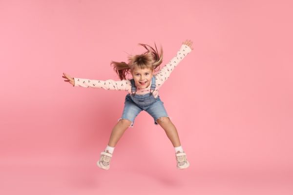 Μικρά μυστικά για χαρούμενα παιδιά: Τι λέει η επιστήμη | imommy.gr