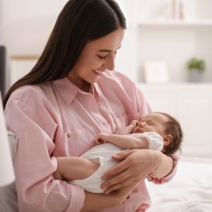 Ύπνος νεογέννητου: Ο Νο1 στόχος που πρέπει να βάλετε