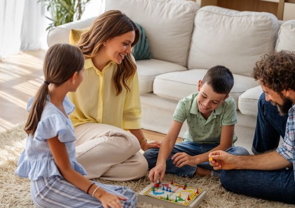 Authoritative parenting: Παιχνίδια που χτίζουν συνεργασία, αυτοπεποίθηση και όρια