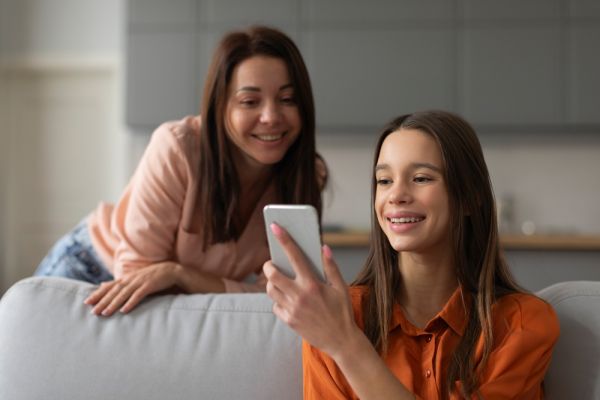 Όταν η αγάπη γίνεται έλεγχος: Μην πέσετε σε αυτήν την παγίδα | imommy.gr