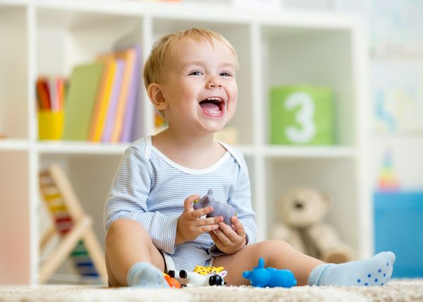Γέλιο: Τα οφέλη του για το παιδί | imommy.gr
