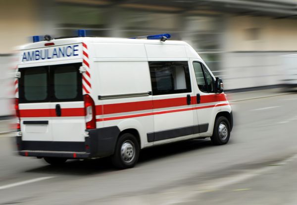 Σοκ στη Γαλλία: 4χρονη εντοπίστηκε αφυδατωμένη δίπλα στη σορό της μητέρας της | imommy.gr